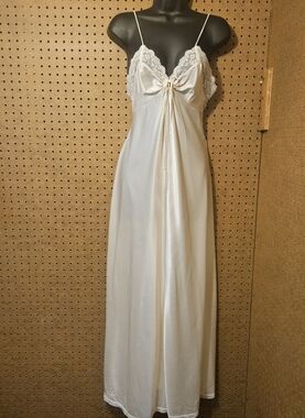 Vtg. 70s JCPenney Collectibles Striped Ivory Nylon Nightgown Lace Maxi Dress M